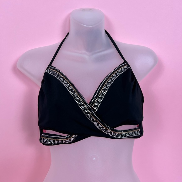 ❌SOLD-VINTED❌ PINK Victoria’s Secret Crossover Embellished Bikini Top - Picture 4 of 6